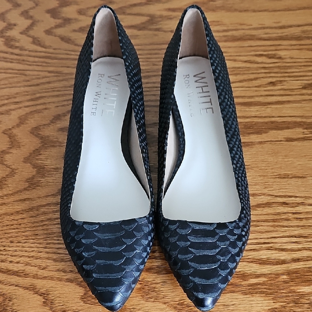 Ron White Black Textured Women's Flats